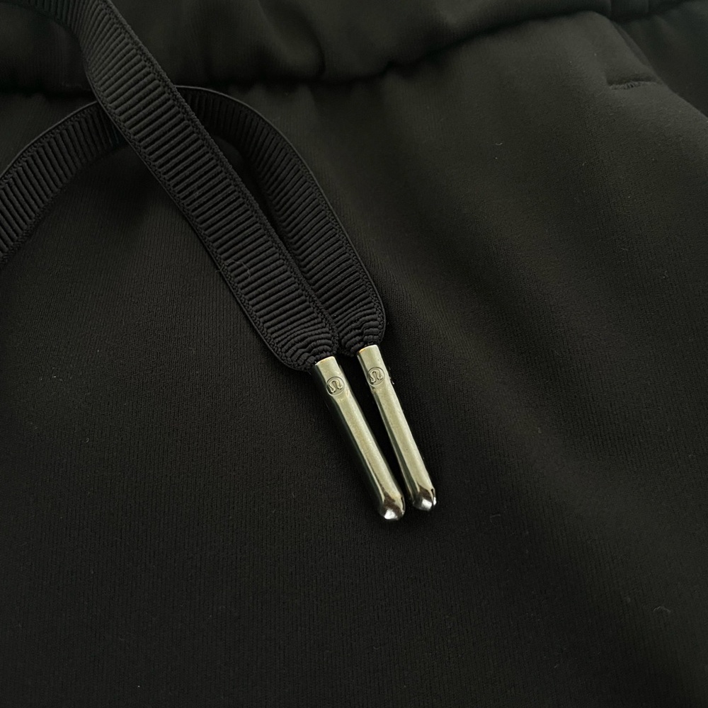 Lululemon On The Fly 7/8 Pant - Picture 6 of 15